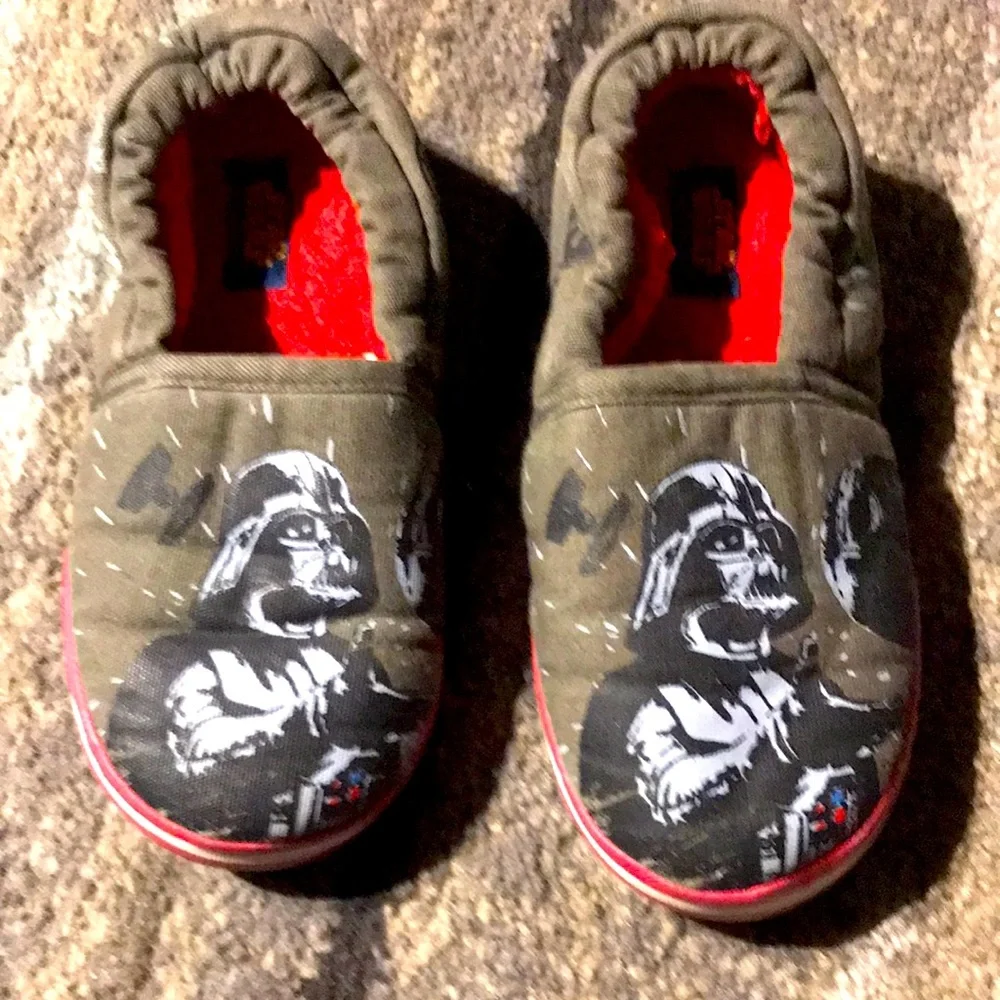 Star Wars Darth Vader Big Boys Gray Fleece Lined Canvas Slippers